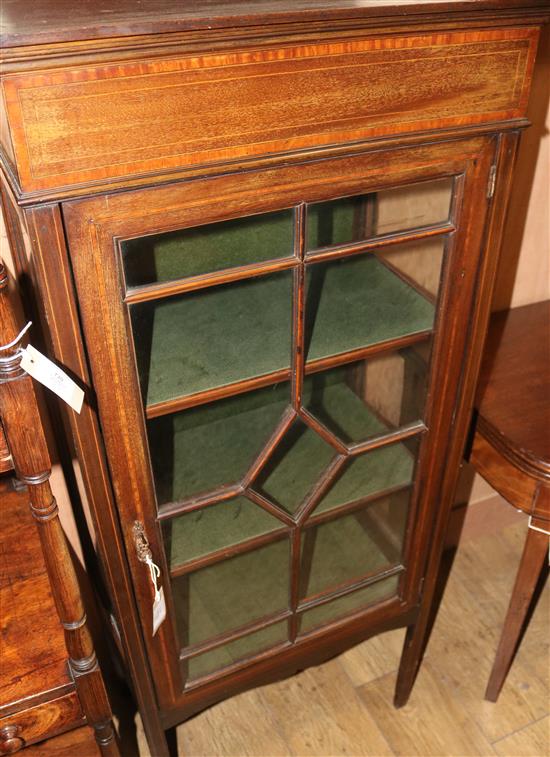 An Edwardian banded mahogany glazed bookcase W.61cm